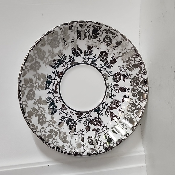 Windsor bone china 25th Anniversary teacup,and saucer. - Picture 2 of 5